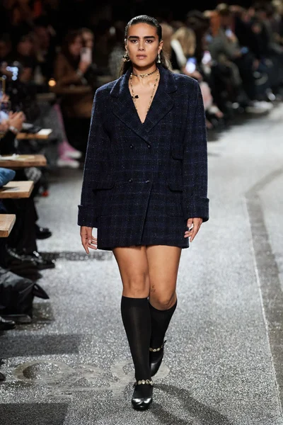 Look 38